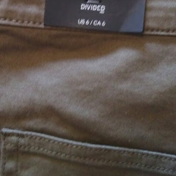 H&M High Waist Shorts - Picture 3 of 10